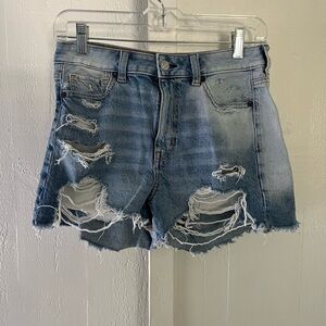 American Eagle Mom Short